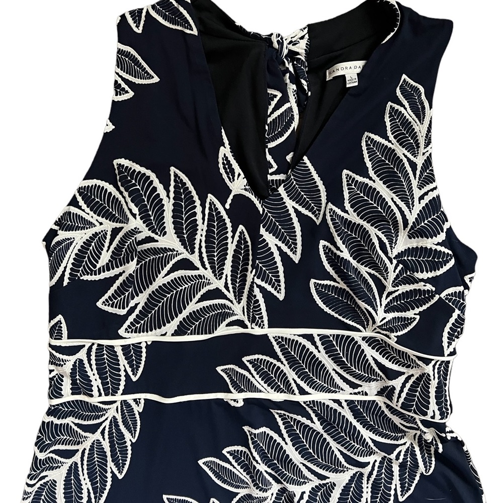 WOMENS NAVY FLORAL DRESS - Picture 3 of 5